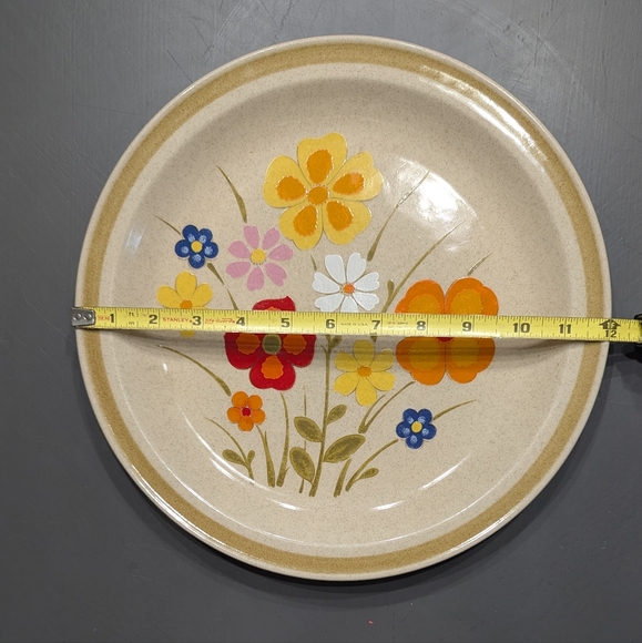 Vibrant Floral Ceramic Dinner Plate - Picture 3 of 3